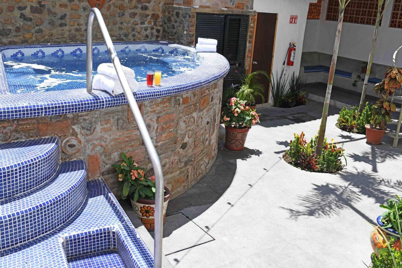 Petit Hotel Pilitas (Adults Only) Пуэрто-Вальярта Экстерьер фото