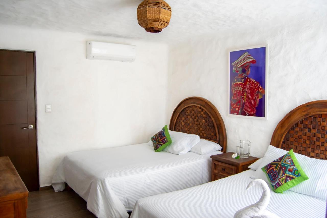 Petit Hotel Pilitas (Adults Only) Пуэрто-Вальярта Экстерьер фото