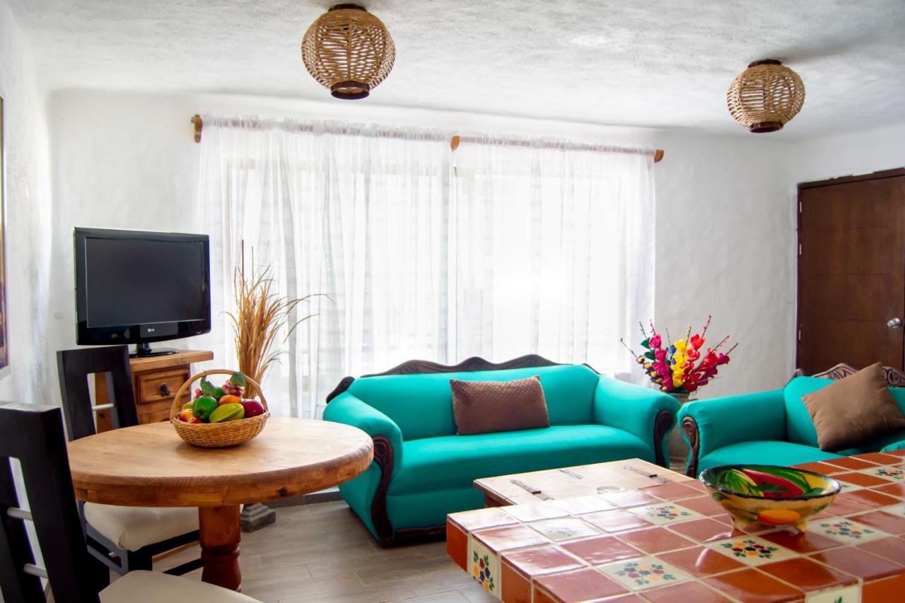 Petit Hotel Pilitas (Adults Only) Пуэрто-Вальярта Экстерьер фото