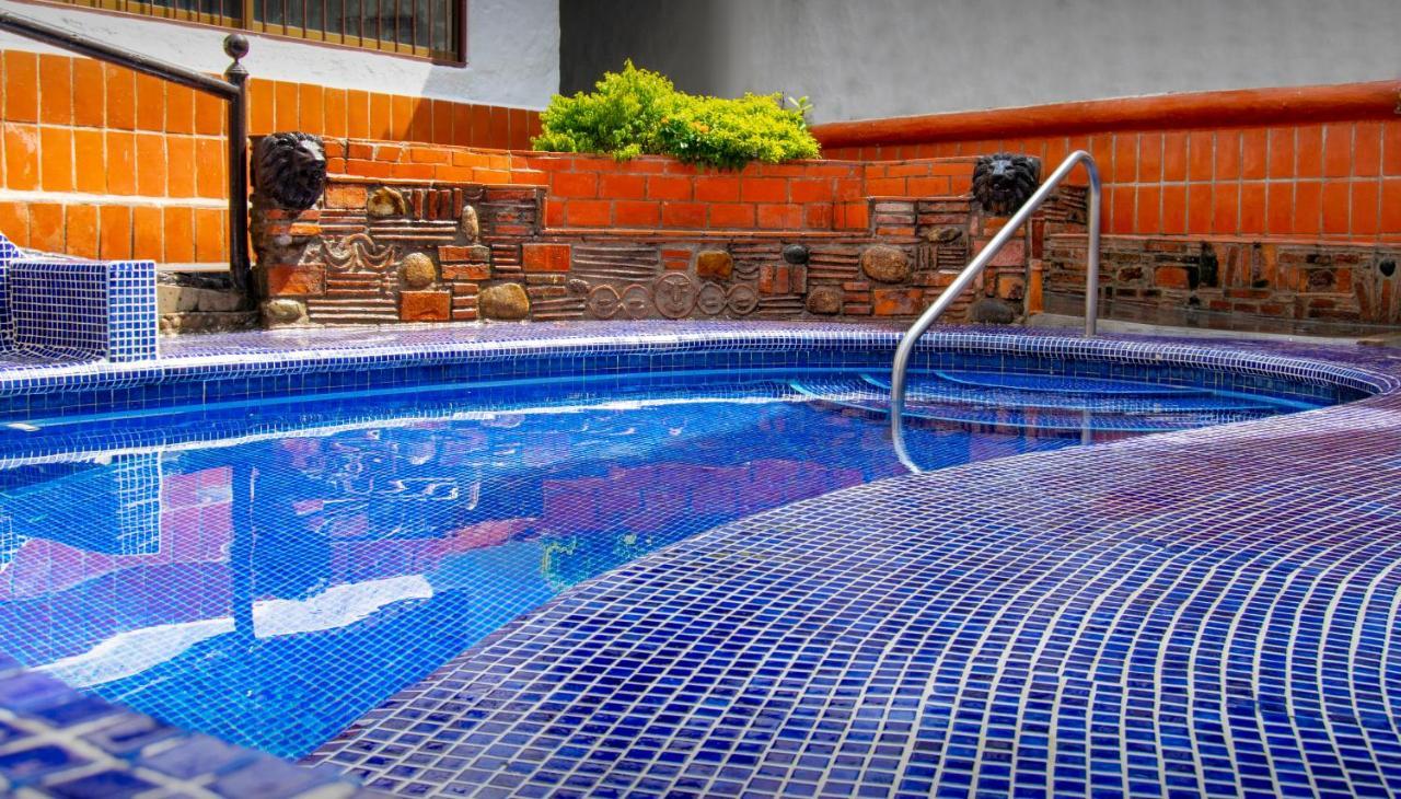 Petit Hotel Pilitas (Adults Only) Пуэрто-Вальярта Экстерьер фото